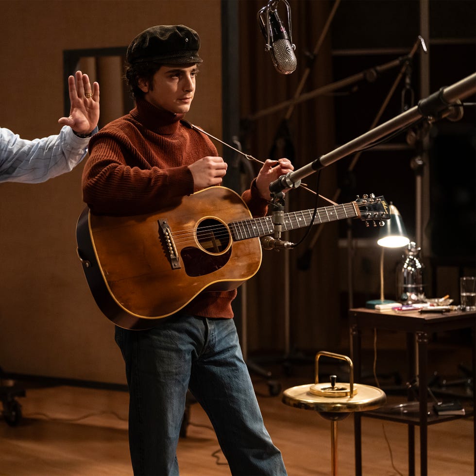 dylan's woody guthrie inspired look in his earlier days