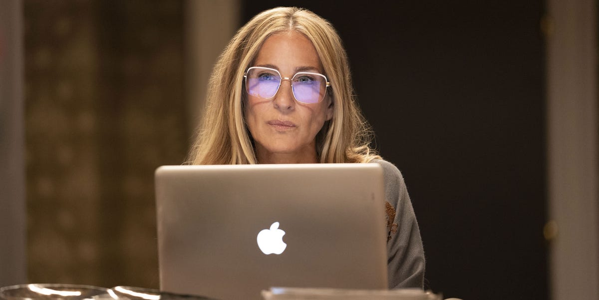 Carrie Bradshaw at a laptop carrie bradshaw at a laptop