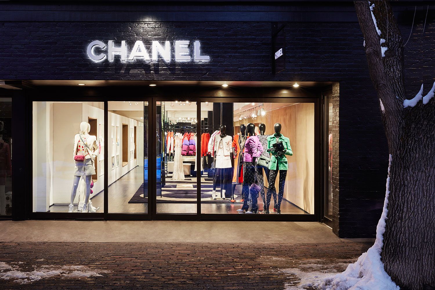 Chanel Opens Pop Up Boutique in Aspen