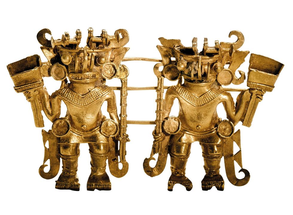Een gouden tweeling belichaamt het verfijnde vakmanschap van de Tairona De krijgers zijn gemaakt van tumbaga een legering van goud en koper die veel werd gebruikt door de Tairona en andere precolumbiaanse gemeenschappen op het Amerikaanse continent