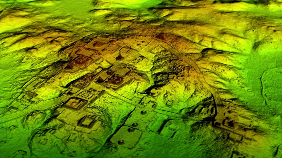 Met behulp van LiDAR worden de eeuwenoude runes onder de begroeiing zichtbaar Daardoor is te zien dat Mayasteden als Tikal veel groter waren dan tot dan toe bleek uit onderzoek op de grond
