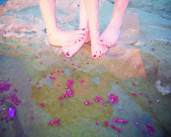 Pink, Water, Foot, Leg, Finger, Hand, Summer, Barefoot, Toe, Human leg, 
