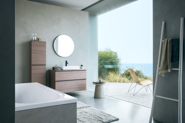 Come una giornata al mare. Il bagno senza pensieri di Philippe Starck