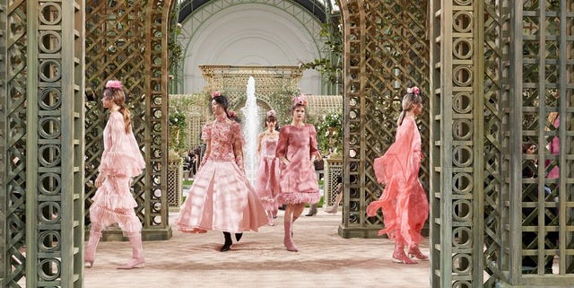 Fashion, Pink, Haute couture, Fashion design, Fashion show, Fashion model, Costume design, Dress, Event, Performance, 