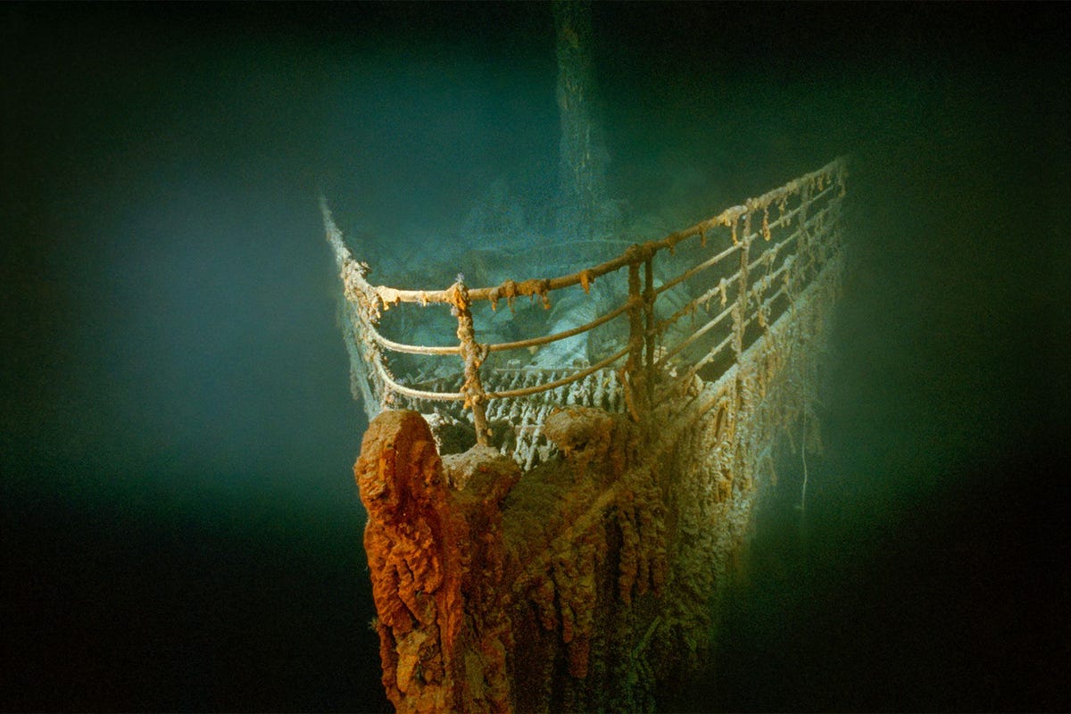 De verroeste boeg van deTitanicligt op de bodem van de noordelijke Atlantische Oceaan