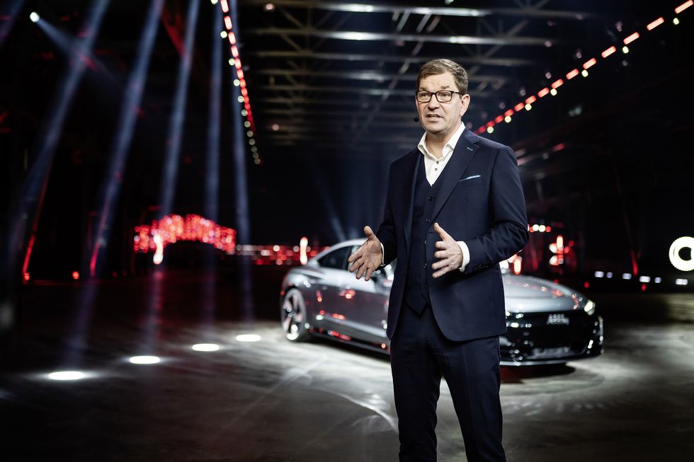 markus duesmann, chairman of the board of management and board of management member for technical development and product lines at audi agaudi rs e tron gtcolour daytona grey,audi,アウディ,rs,e tron,gt,ピュアev,ev,電気自動車