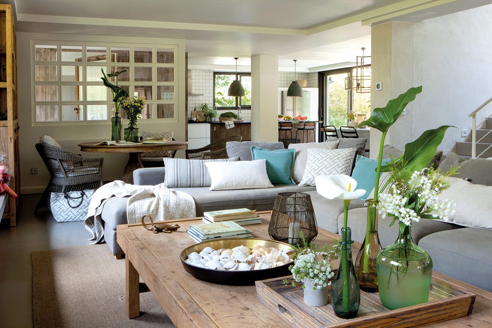 Living room, Room, Interior design, Green, Furniture, Property, Coffee table, Building, Home, Table, 