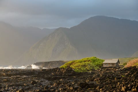 Dit vissershutje aan de baai werd gebouwd door Mariano Reyes die de enige bar in KalaupapaDorp bezat