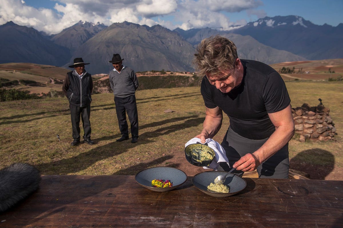 Topchef Gordon Ramsay laat zich inspireren door inheemse ingredinten uit de Heilige Vallei van de Incas