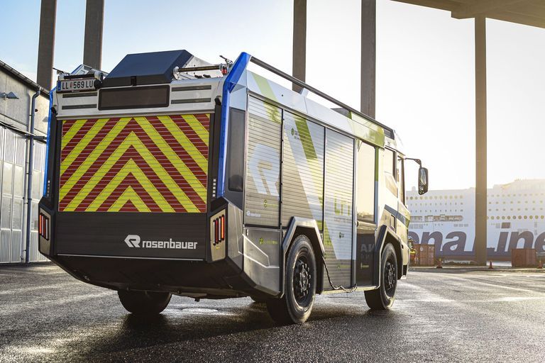 ローンスター　ロードマスター「メリーウェザー 消防自動車」　英国製 最新EV消防車、約1億2000万円で発売へ