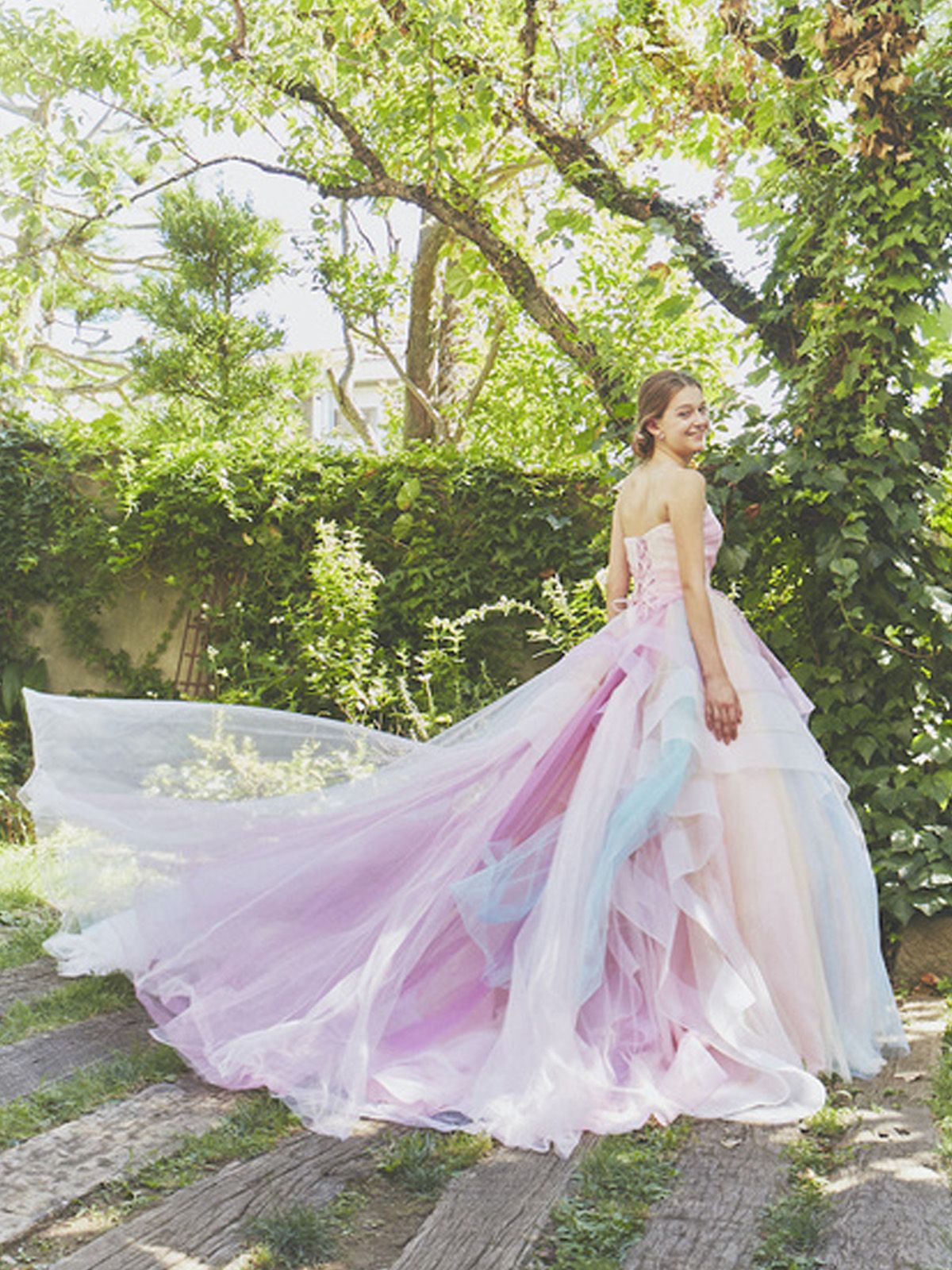 ELLE　ウェディングドレス 01-1595610901.jpg