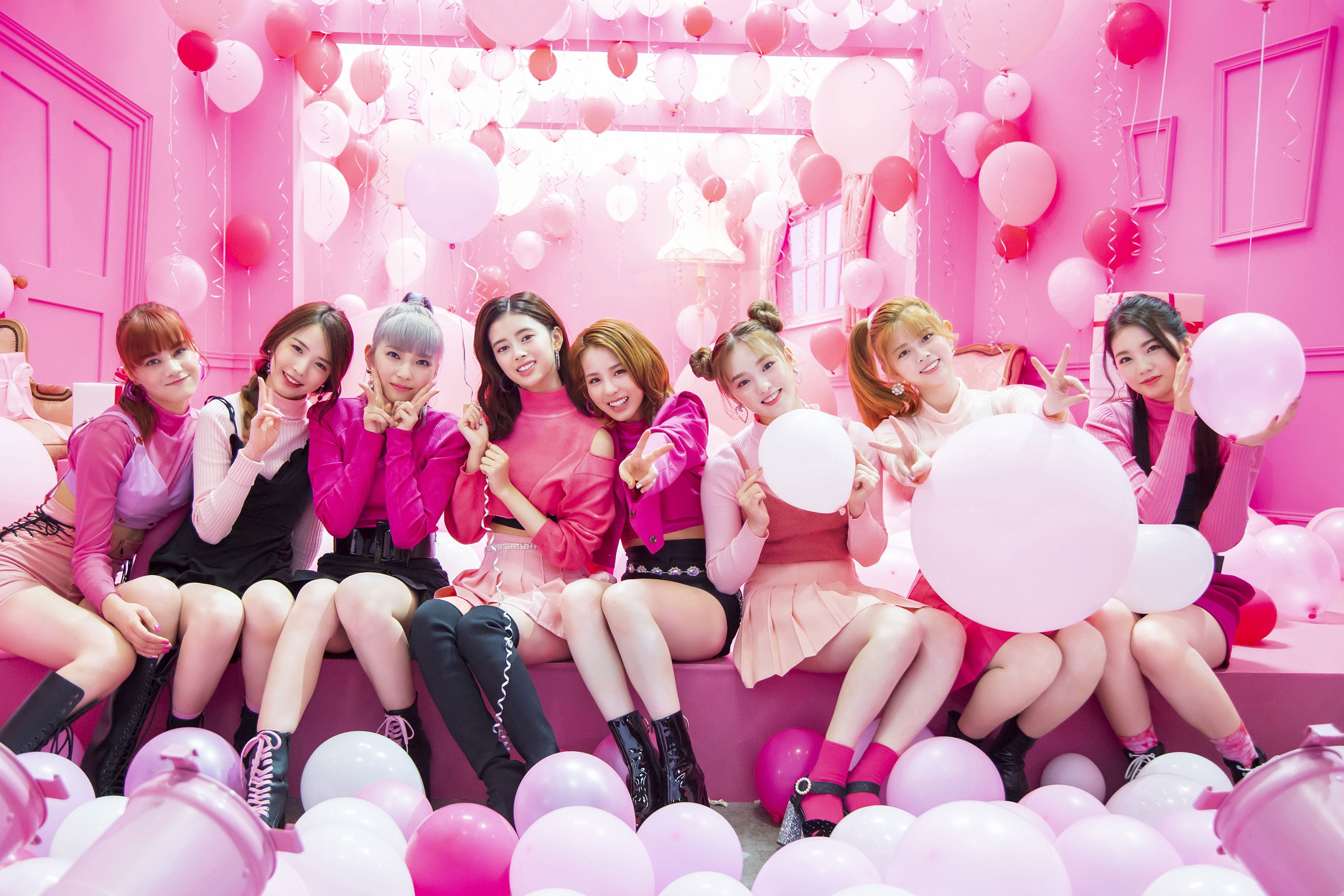 NiziUが“まつ毛ダンス”で魅了♡ 「コーセー」の新CM、解禁！