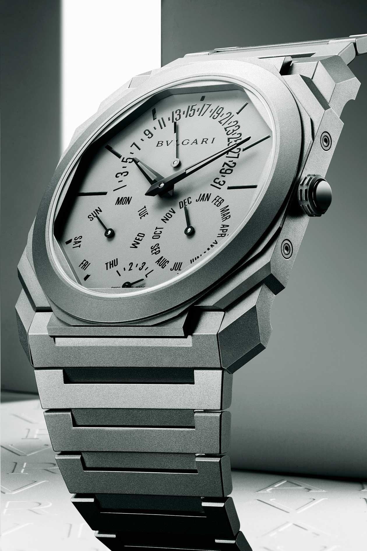 薄型で実力を見せつける、「ブルガリ」の腕時計たち