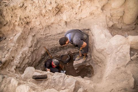 Aan het einde van het opgravingsseizoen van 2017 was het archeologische team in ElAraj doorgedrongen tot de lagen uit de vroegRomeinse tijd