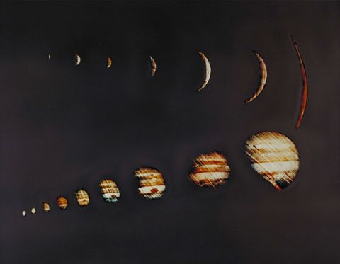 Tijdens een rakelingse ontmoeting met Jupiter in 1973 stuurde de NASAsonde Pioneer 10 deze opnamen van de reuzenplaneet naar de aarde