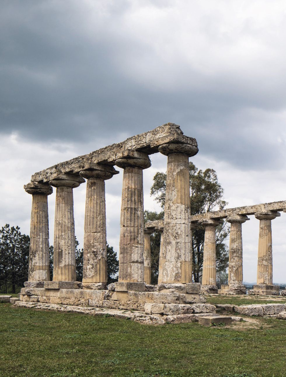 Ancient history, Ruins, Ancient roman architecture, Ancient greek temple, Column, Architecture, Historic site, History, Temple, Building, 