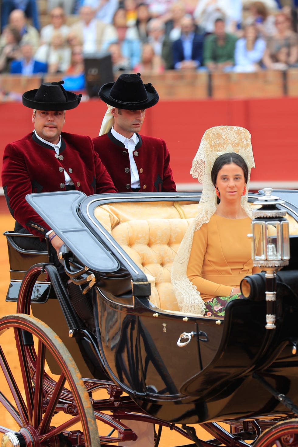 Victoria Federica, hija Infanta Elena Jaime de Marichalar, hija infanta Elena, Victoria Federica debuta en su primer acto oficial, Victoria Federica deslumbra como madrina de honor de la XXXIV Exhibición de Enganches, Victoria Federica luce mantilla en su debut en solitario