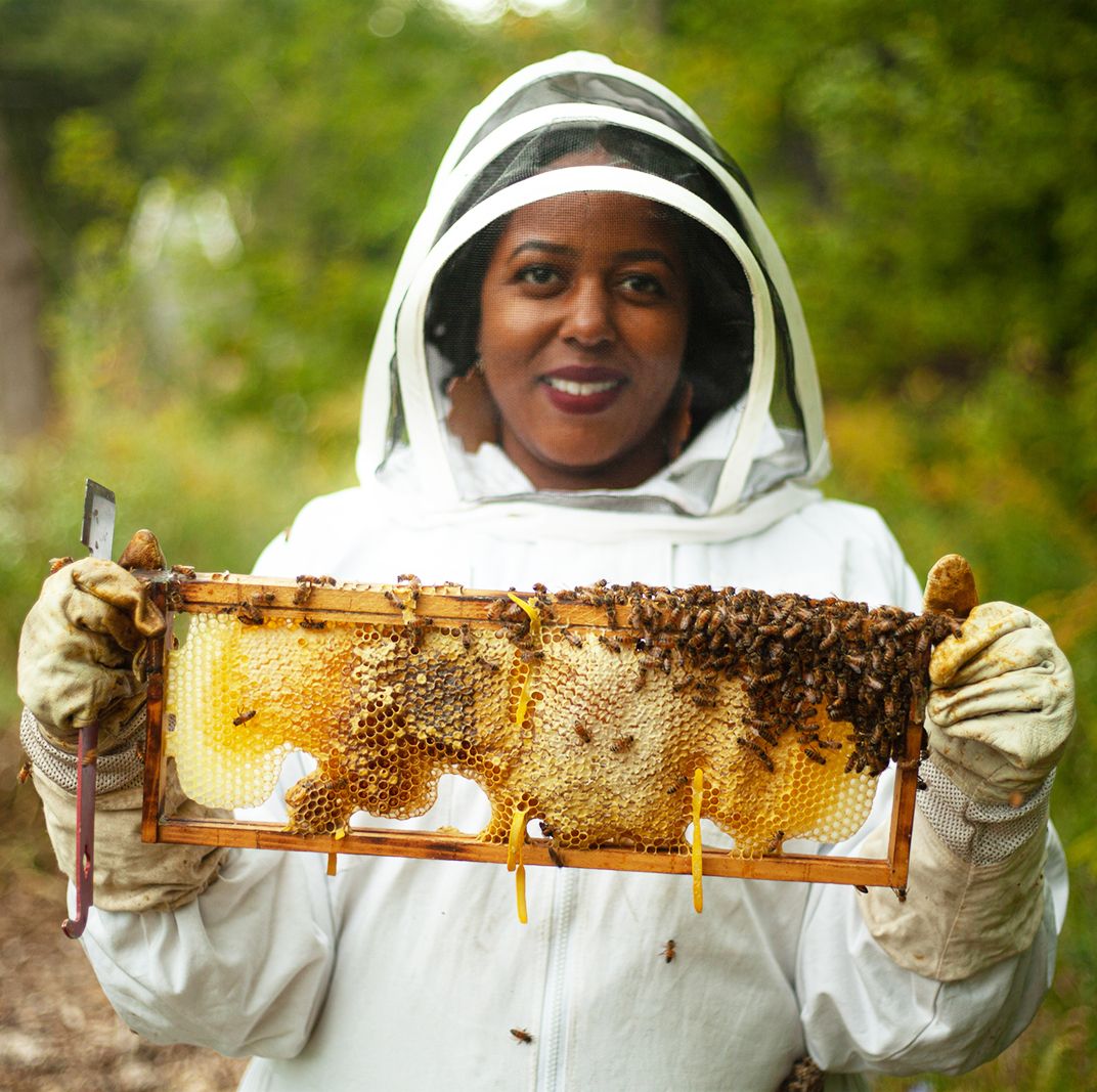 Bees Latina Sex Videos - Six Black Beekeepers On What It Means To Work In Nature