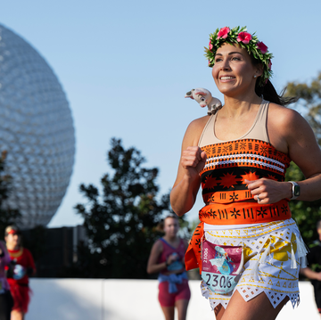 thousands of runners participate in the 2024 disney princess half marathon
