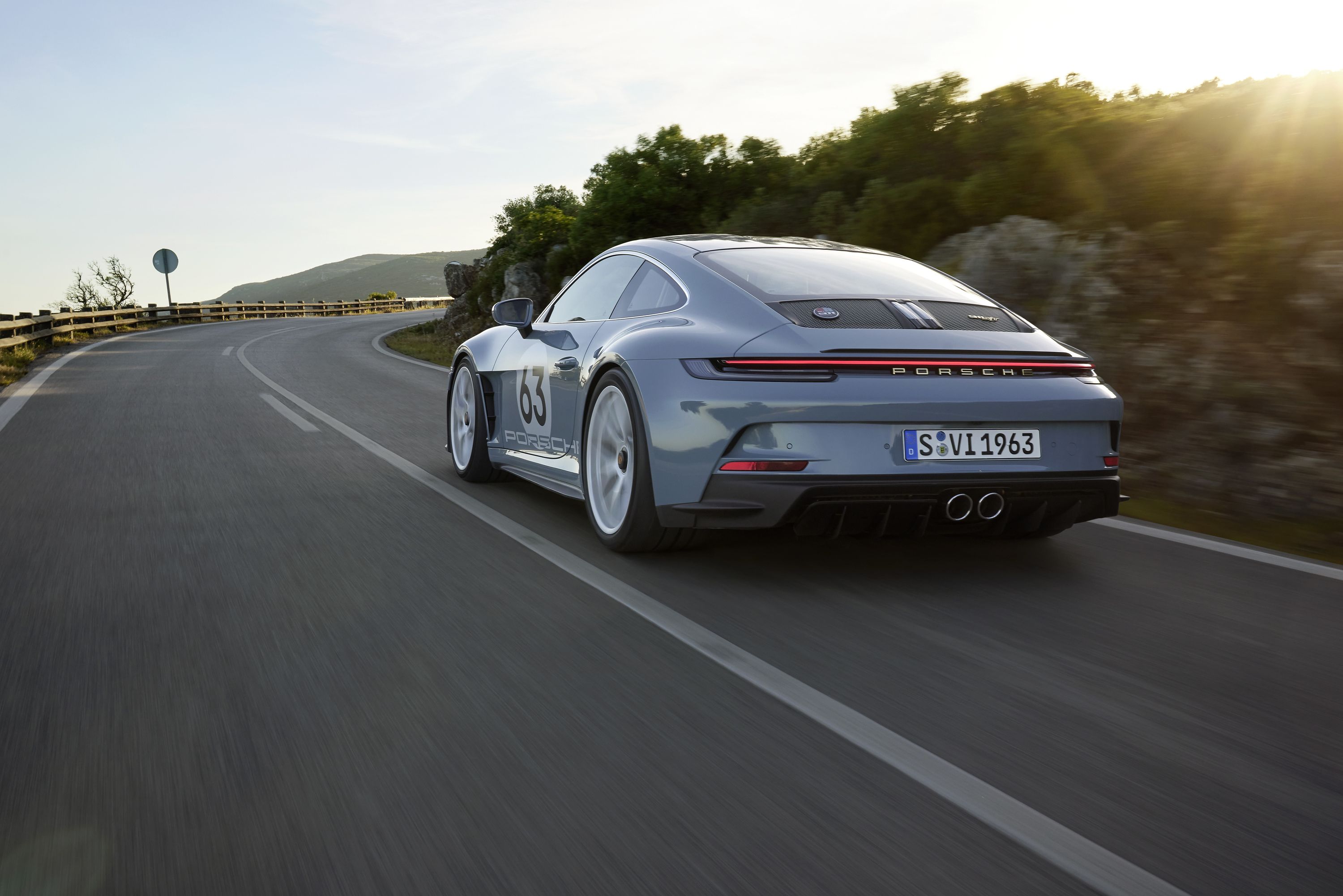 2024 Porsche 911 S/T Photo Gallery