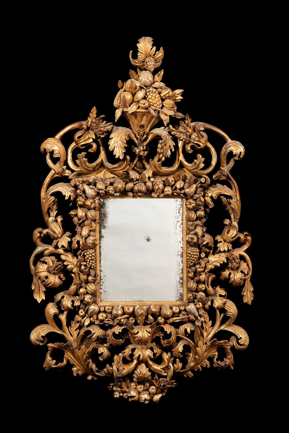 17th century carved giltwood and gesso Florentine mirror, circa 1680