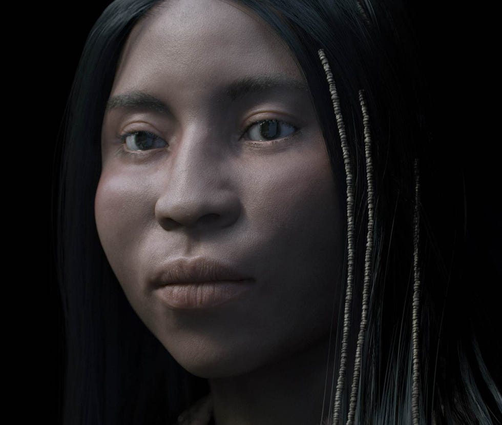 De piepkleine steenkraaltjes die rond de schedel van de jonge vrouw werden gevonden kunnen erop wijzen dat ze als haarversiering hebben gediend