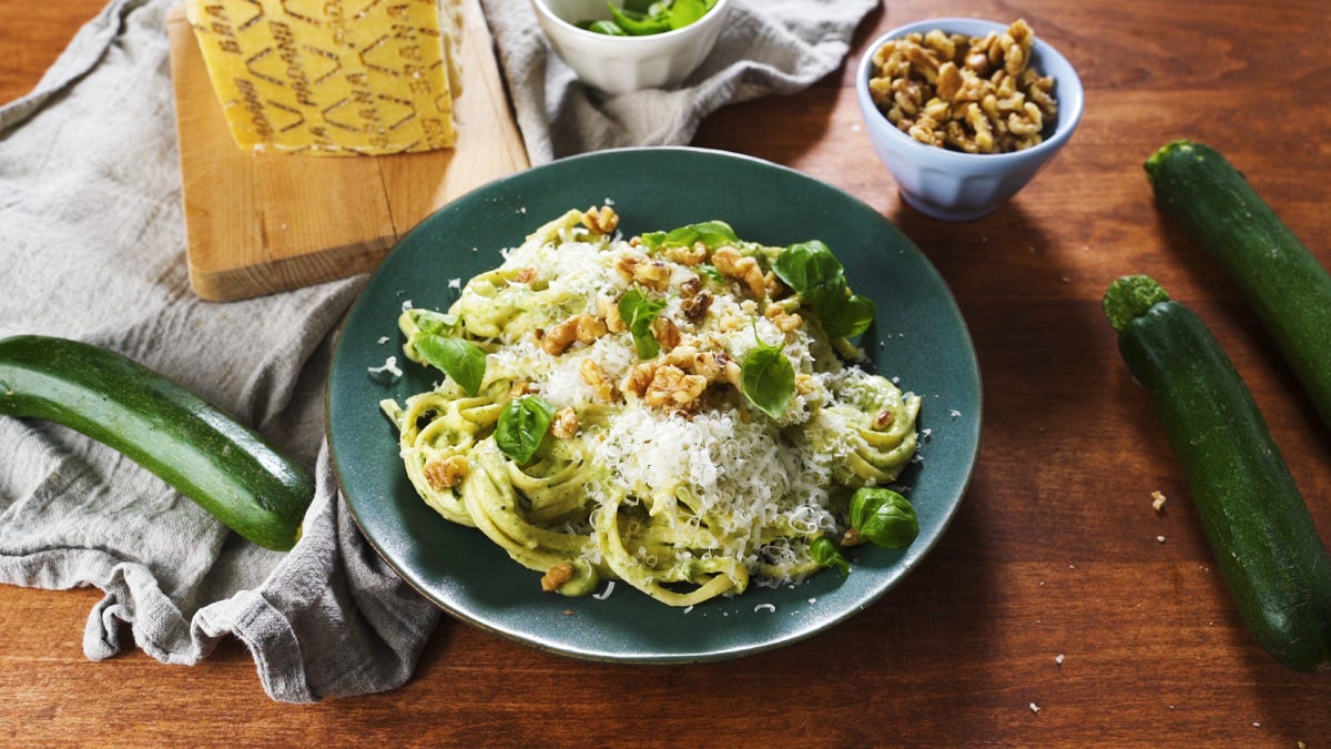 Best Creamy Zucchini Pasta - How To Make Creamy Zucchini Pasta