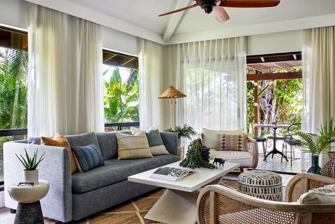 This Maui Retreat by Breeze Giannasio Is Completely Unified With Its ...