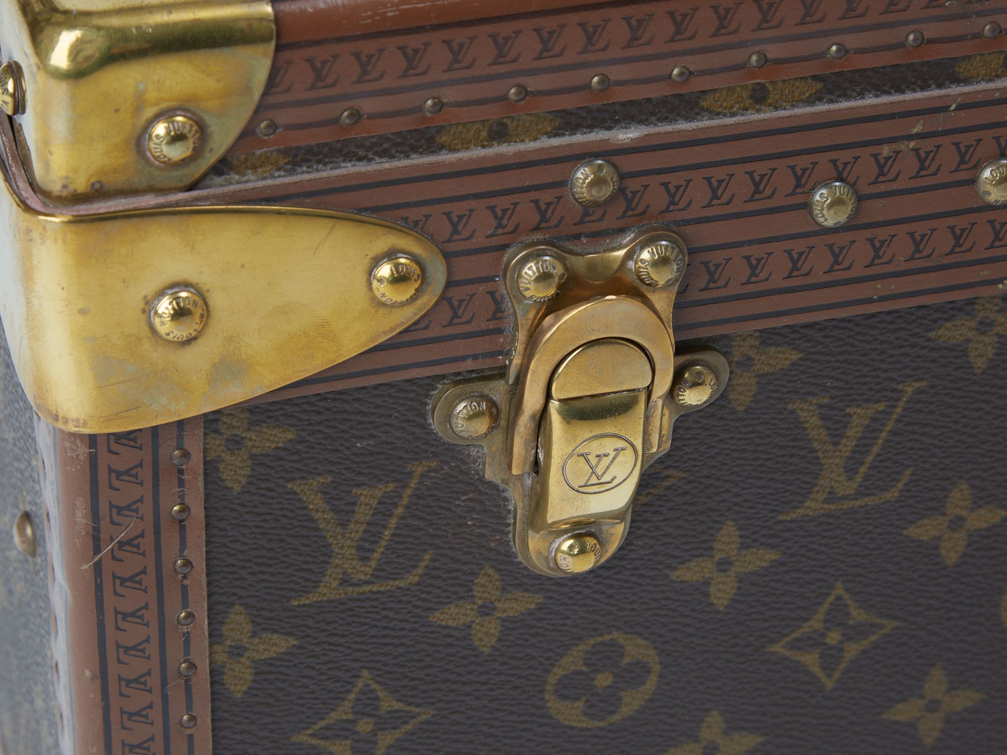 大人気アイテム♪【Louis Vuitton】トランク ルイ・ヴィトン」のトランク【スタイルを作る名品辞典 vol.7