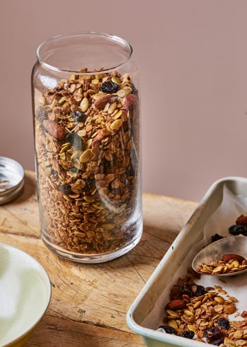 bakewell granola