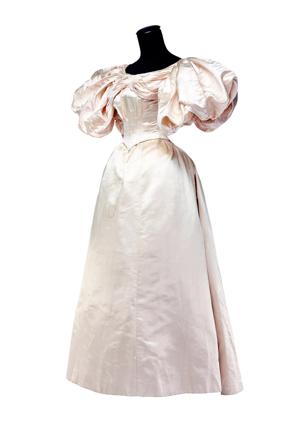 Clothing, Dress, White, Victorian fashion, Gown, Day dress, Sleeve, Formal wear, A-line, Outerwear, 