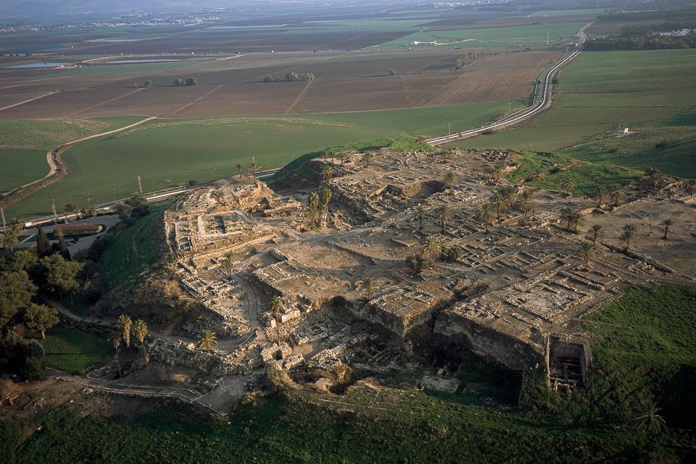 De Griekse naam van de Kananitische stad Megiddo in het noorden van het huidige Isral is Armageddon