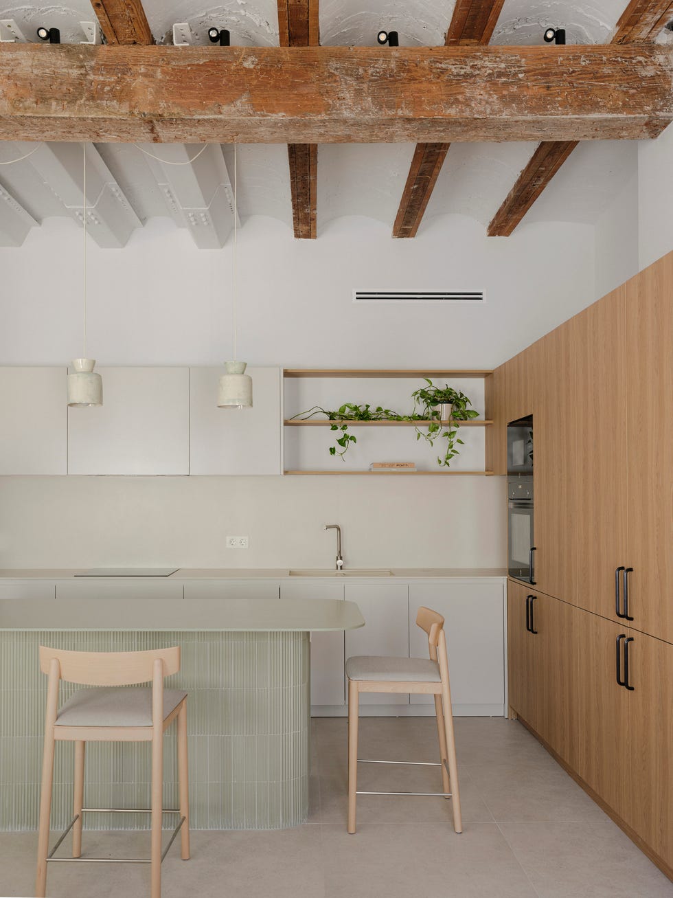 casa ona, de vivienda de pescadores en valencia a hogar con esencia mediterranea, un antes y un despues sorprendente