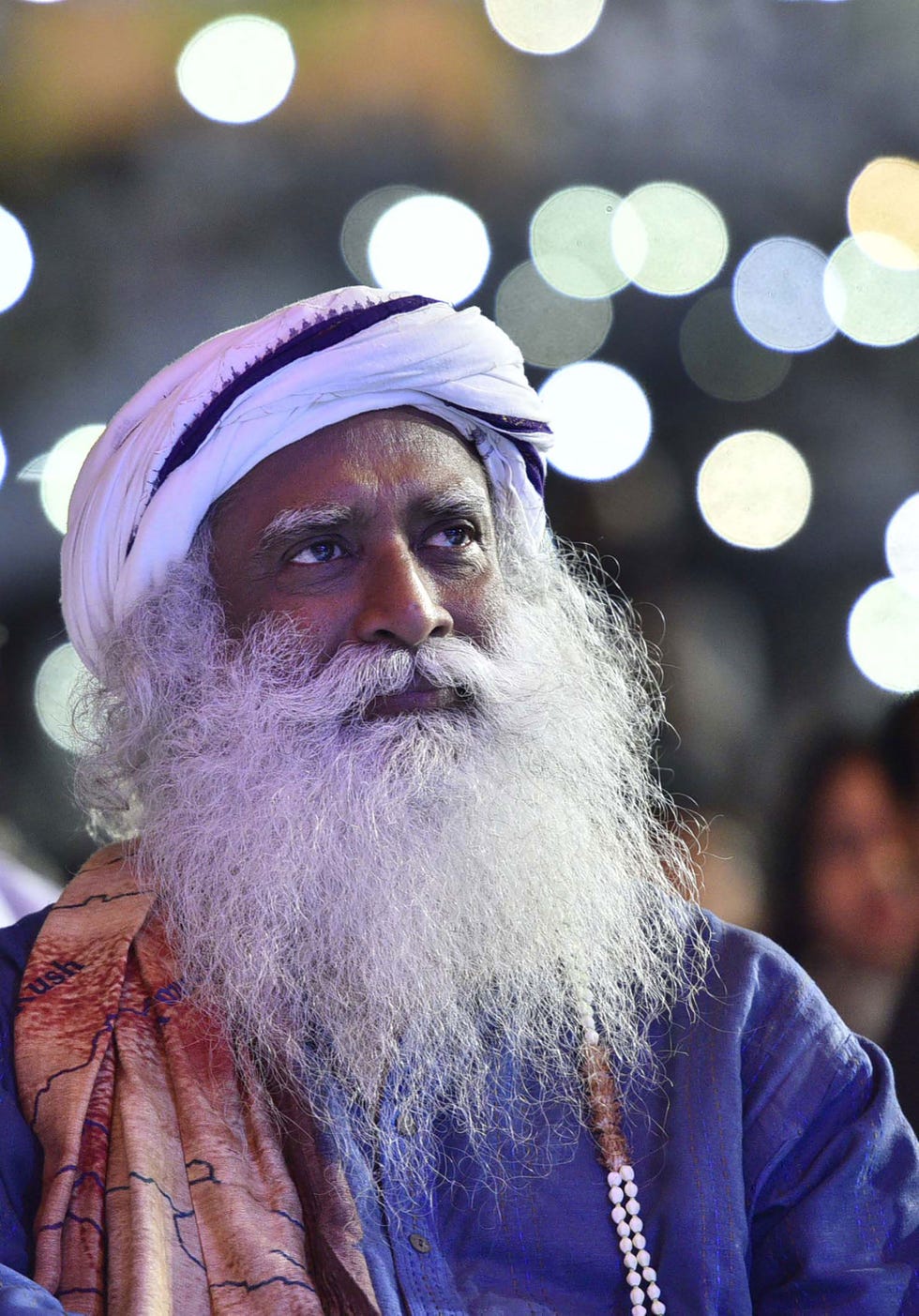 Sadhguru sloot zijn campagne Rally for Rivers op 2 oktober 2017 af in Delhi op een bijeenkomst in het Gandhi Indoor Stadium