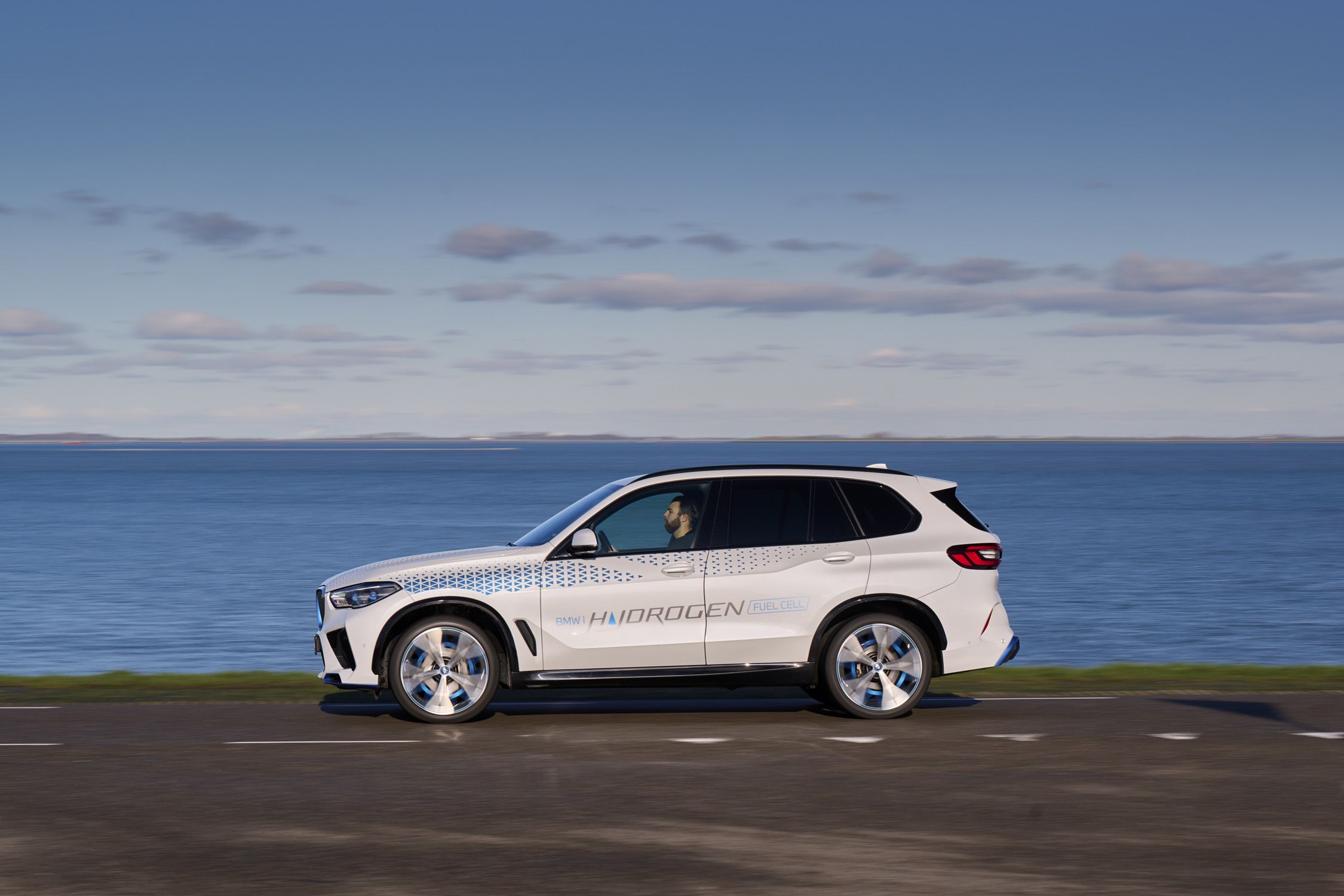 Bmw x5 online hydrogen price