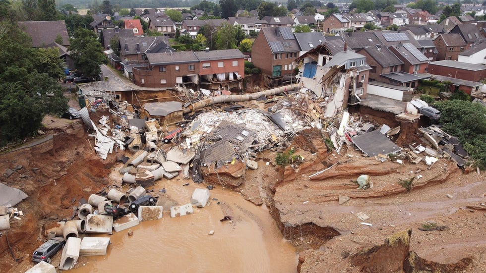 Op 16 juli vonden in de Duitse deelstaat NoordrijnWestfalen overstromingen plaats door extreme regenval