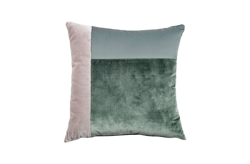 Green, Turquoise, Pillow, Product, Cushion, Furniture, Throw pillow, Leaf, Textile, Linens, 