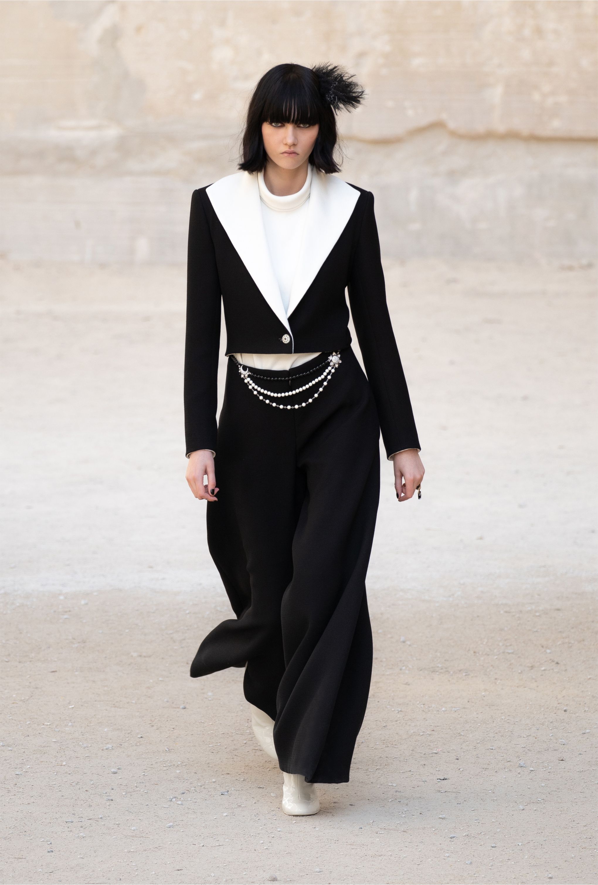 Chanel Cruise 2021 Fashion Review