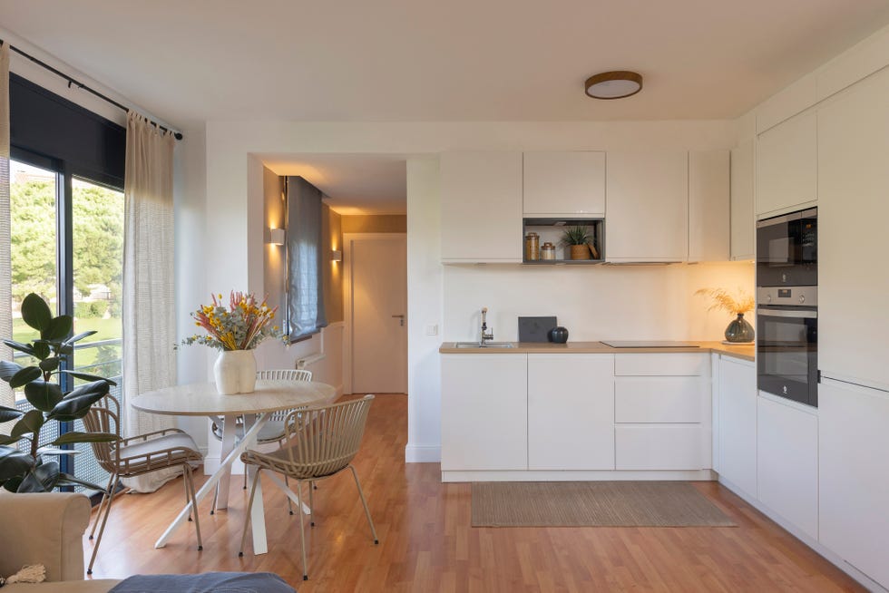 cocina blanca en l con office