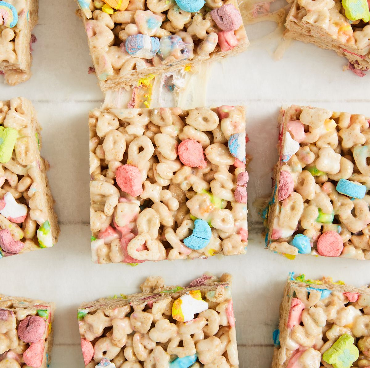 Best Lucky Charms Bars Recipe - How To Make Lucky Charms Bars