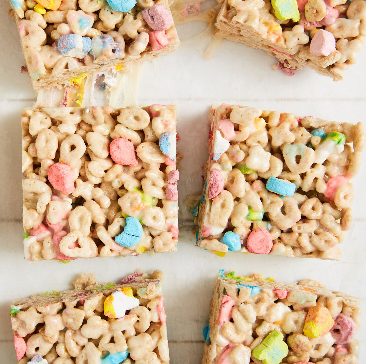 Best Lucky Charms Bars Recipe - How To Make Lucky Charms Bars