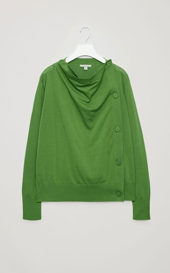 Green, Clothing, Sleeve, Outerwear, Sweater, Long-sleeved t-shirt, Clothes hanger, T-shirt, Top, Blouse, 