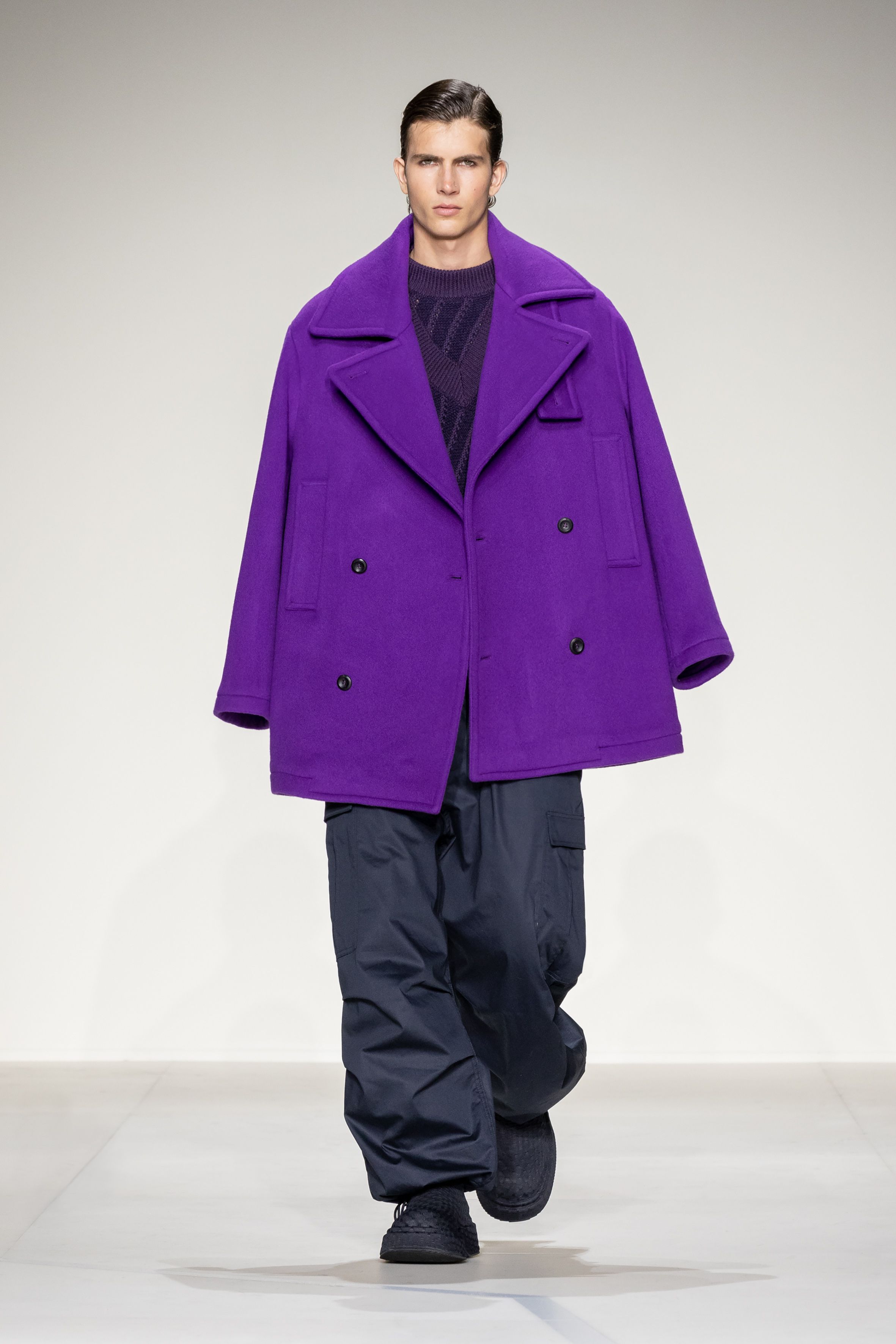 Prada Spring 2022 Men's Ready-to-Wear Collection at Milan Fashion Week –  Footwear News