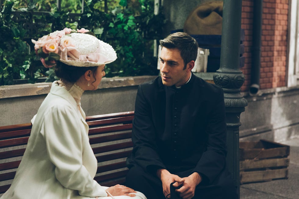 People, Headgear, Religious institute, Temple, Conversation, 