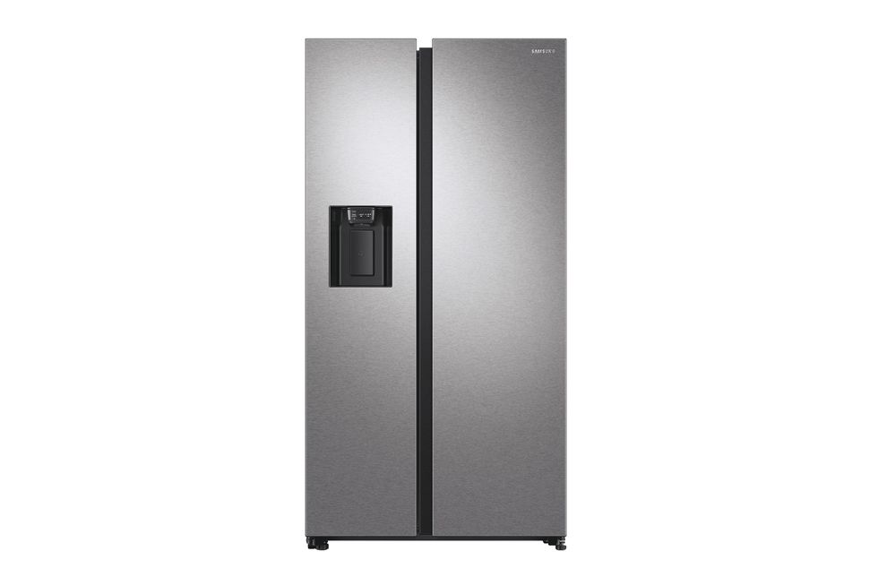 Major appliance, Refrigerator, Freezer, Kitchen appliance, Home appliance, Door, Furniture, 