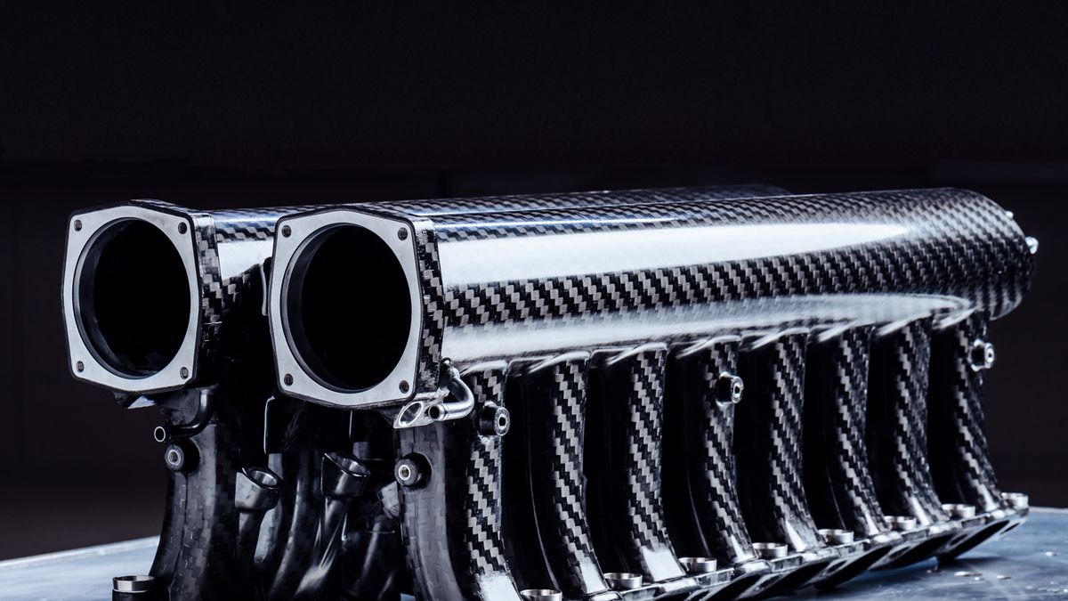 preview for Bugatti muestra el desarrollo del afamado motor W16