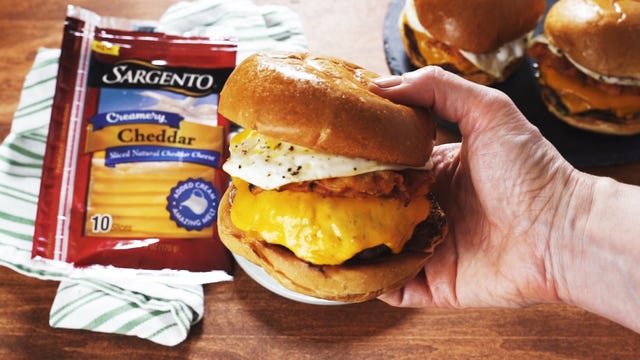 chilaquiles burger
