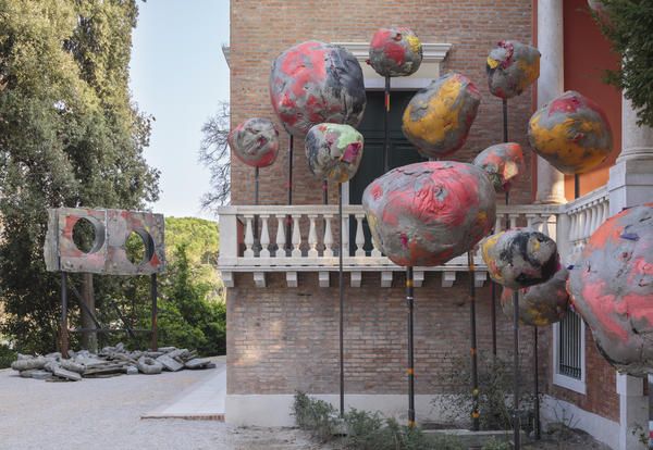 installation view, folly, Phyllida Barlow, British Pavilion, Venice, 2017