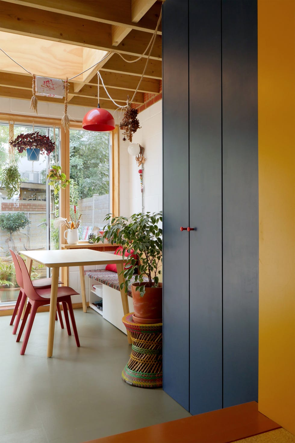 hands on home by natallia tanko