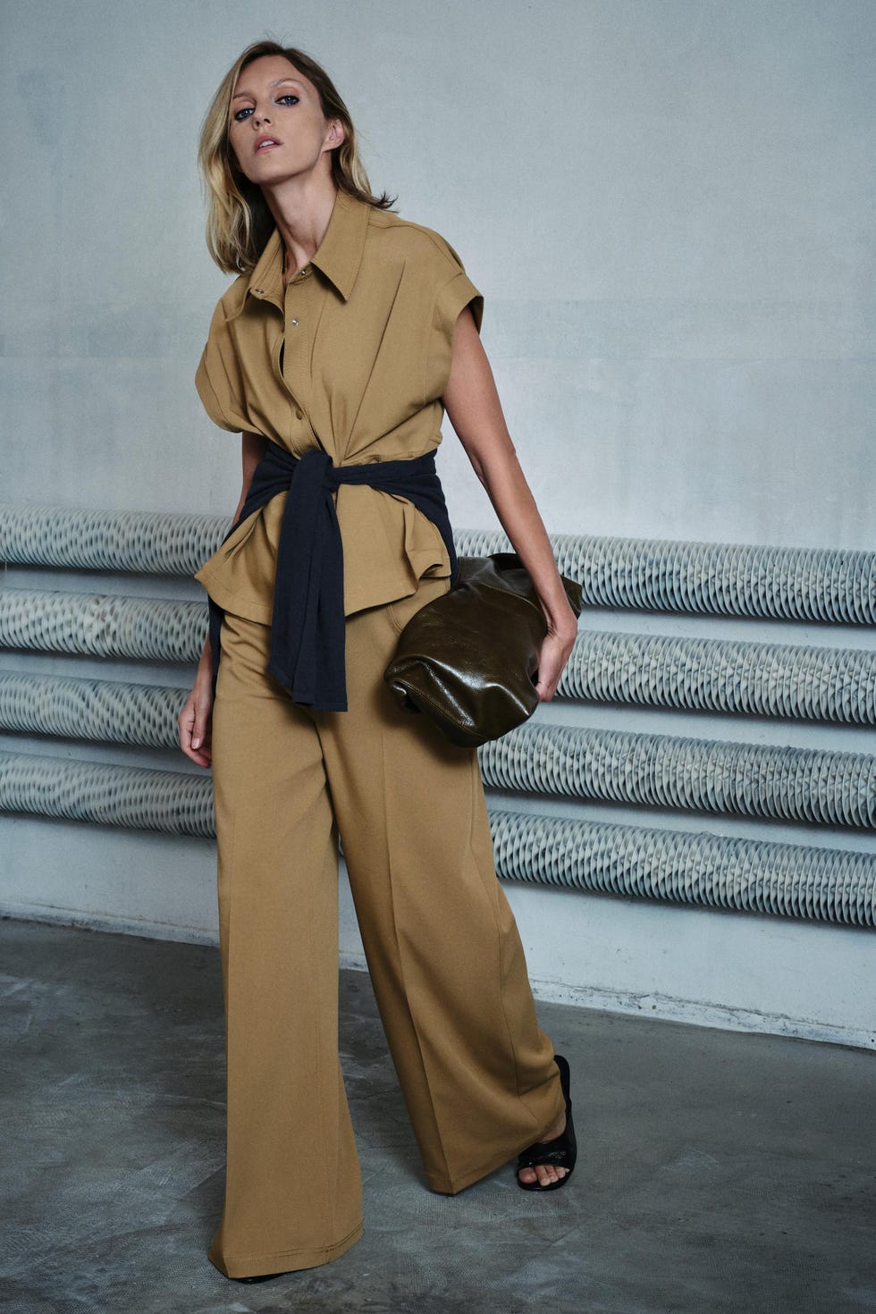 conjunto monocolor chaleco